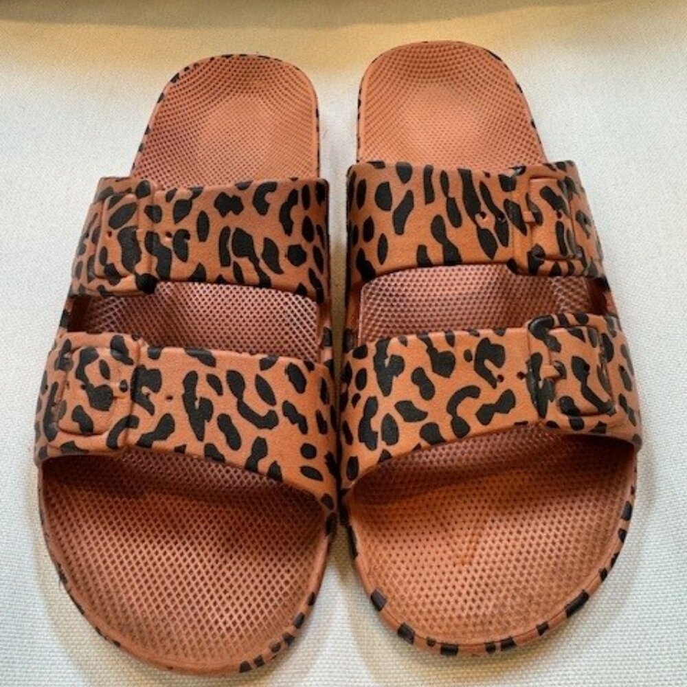 Freedom Moses Leo Toffee Birk-style Sandals